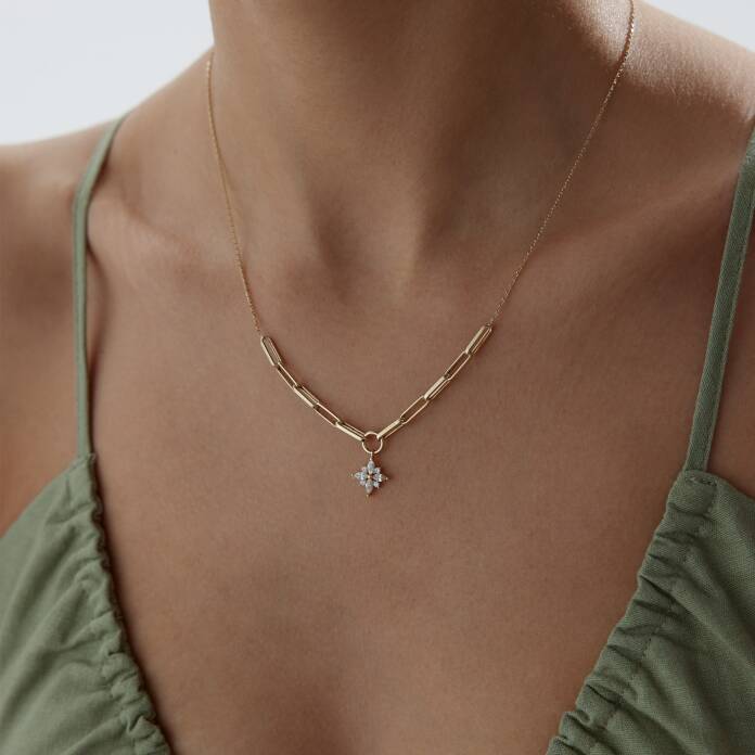 Kamelya Çiçeği Ataç Kolye - 1