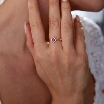 Kırmızı Taşlı Prenses Yüzük - 2