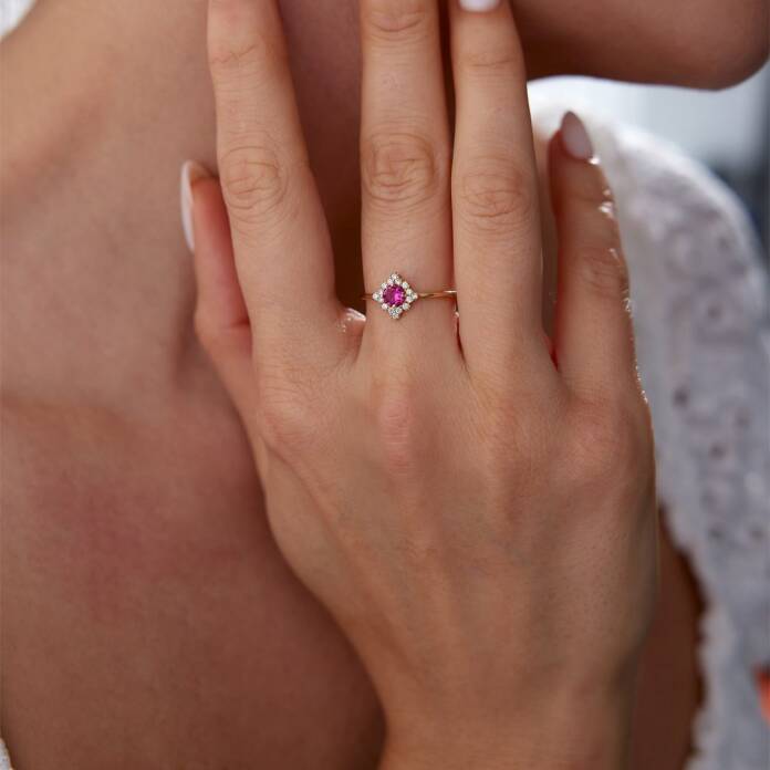 Kırmızı Taşlı Prenses Yüzük - 2