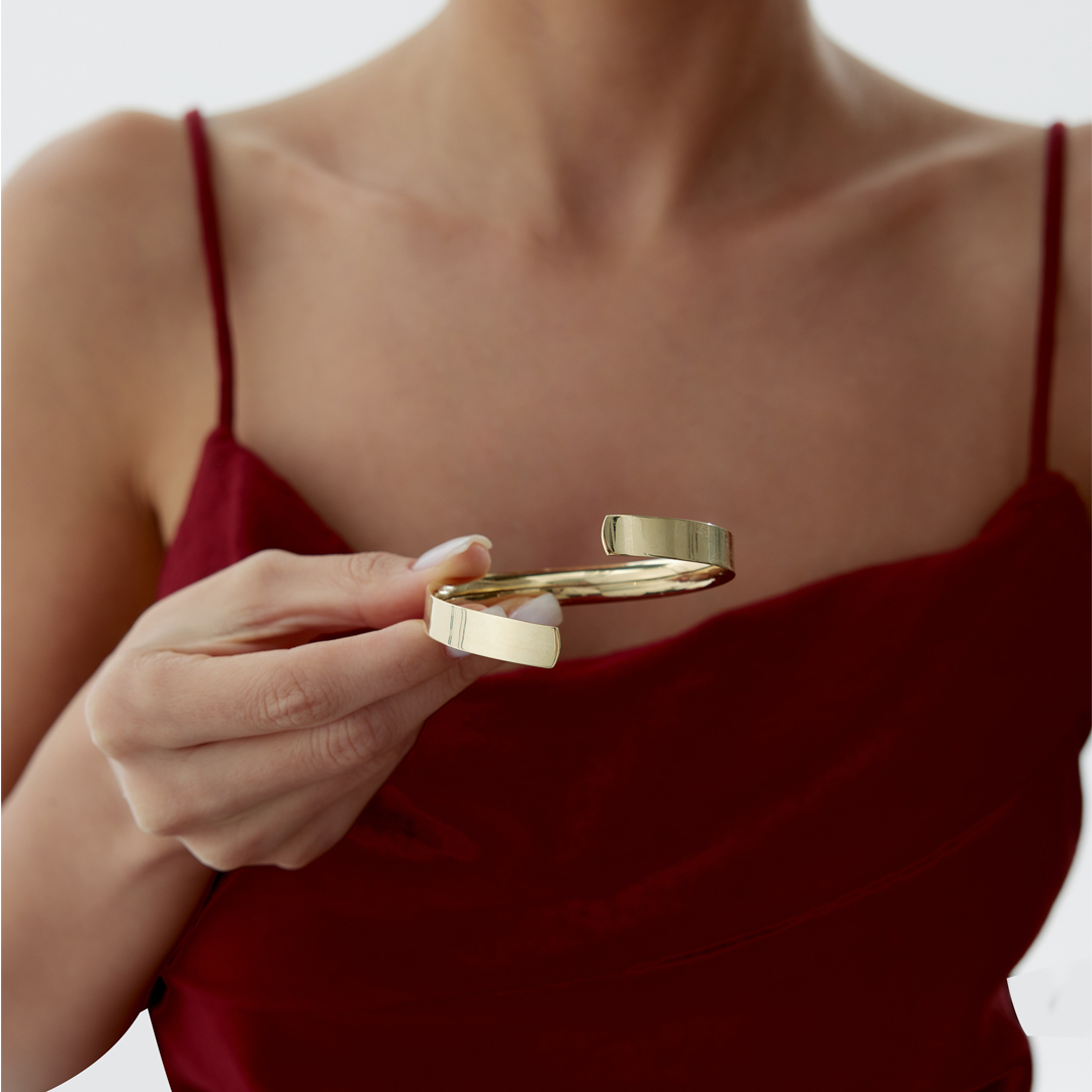 Kıvrımlı Düz Kelepçe - 1