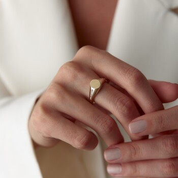 Kolu Taşlı Oval Şovalye Yüzük - Rayna