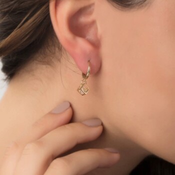 Küp Model Taşlı Küpe - CNR