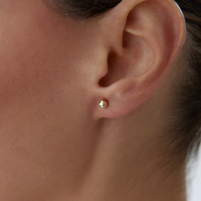 Medium Dövme Top Küpe - Melike