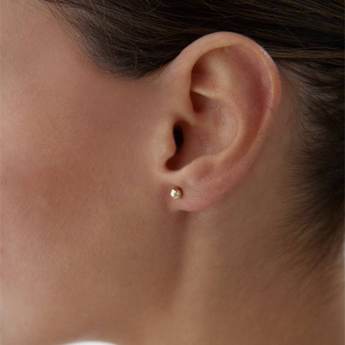 Medium Dövme Top Küpe - Melike (1)