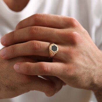 Mineli Altıgen Şövalye Erkek Yüzük - Koçak (1)