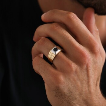 Mineli Şerit Detaylı Şövalye Yüzük - Koçak