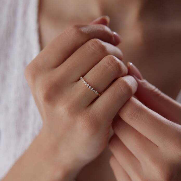 Mini Sıra Taşlı Yüzük - 1