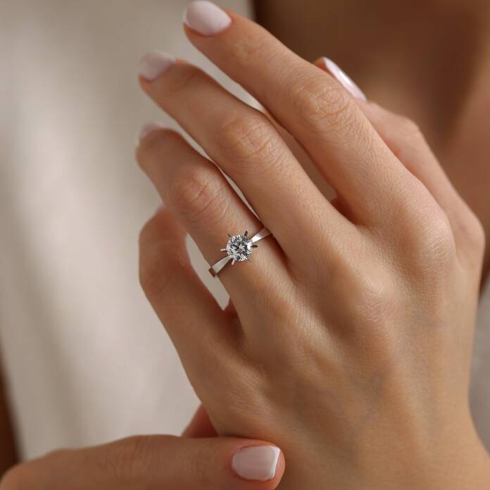 Modern Altı Tırnak Tektaş Yüzük - 1