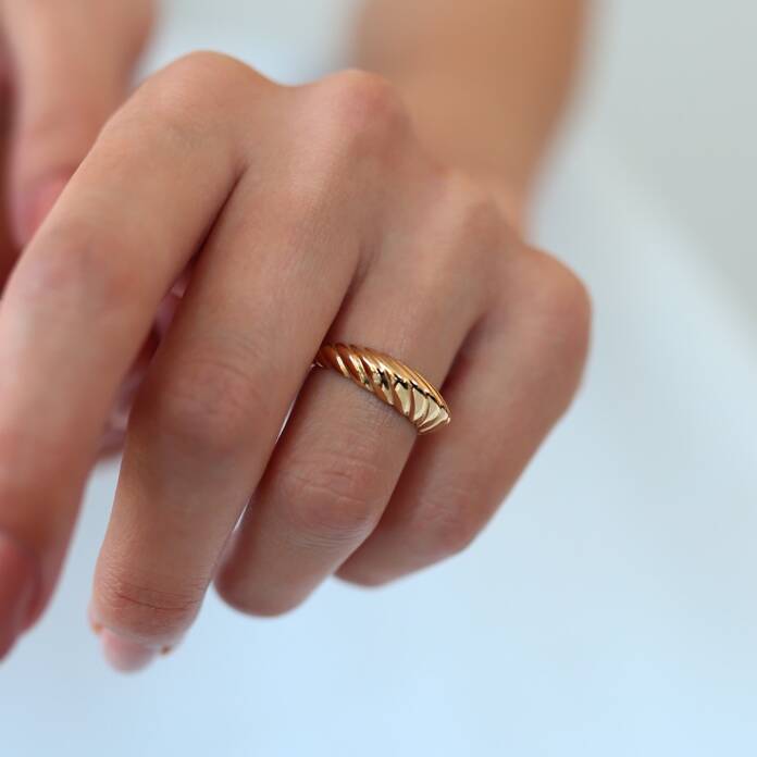 Mount Bombe Yüzük - 1