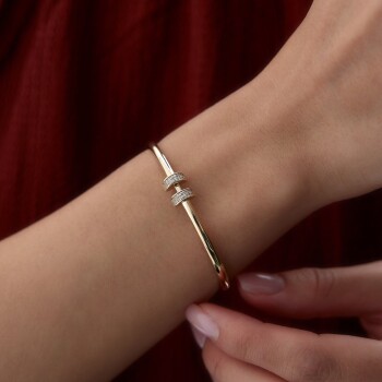 Mount Kelepçe - Nüans