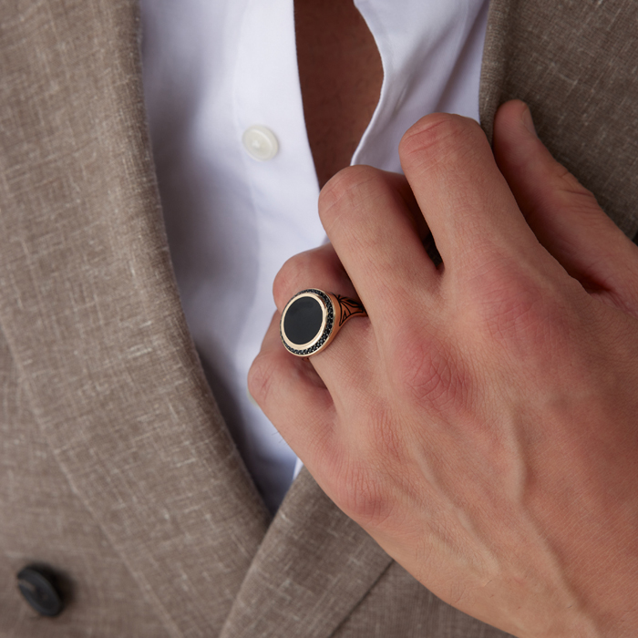 Nigrum Yüzük - Mazi (1)