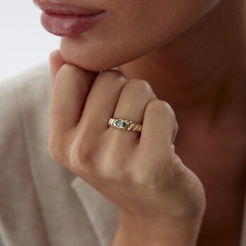 Olivia Yüzük - Rayna