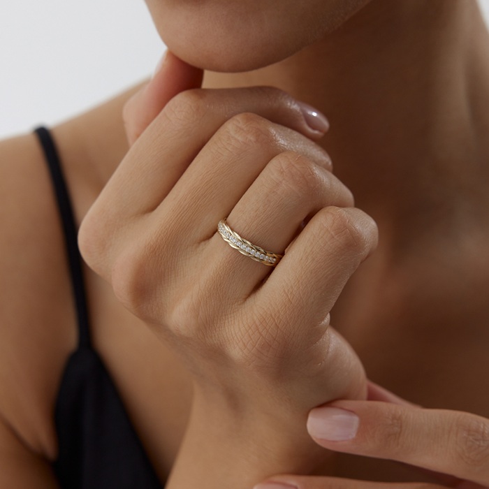 Orle Sıra Taşlı Yüzük - Alen