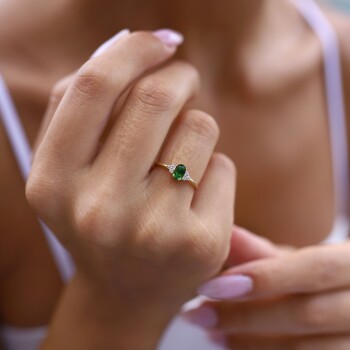 Oval Fua Yeşil Taşlı Yüzük - Alen