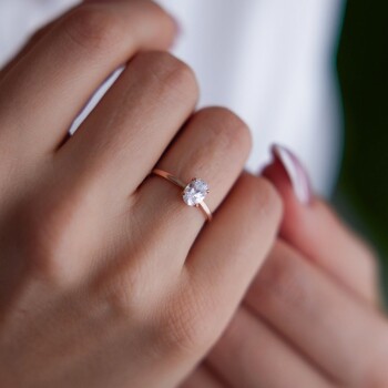 Oval Tektaş Yüzük - VİRA