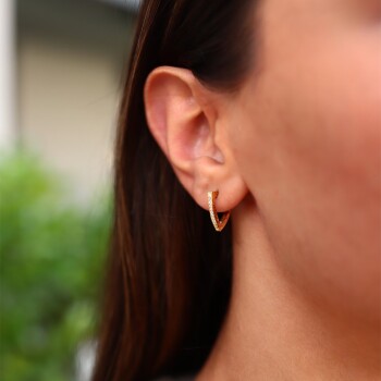 Oval Üçgen Küpe - Arax