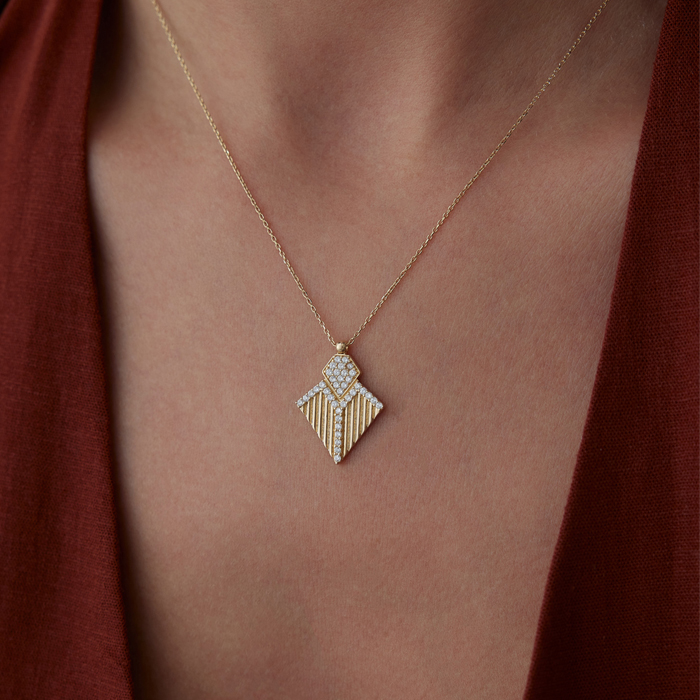 Petal Dream Kolye - Cemart