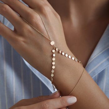 Pullu Şahmeran - Rayna