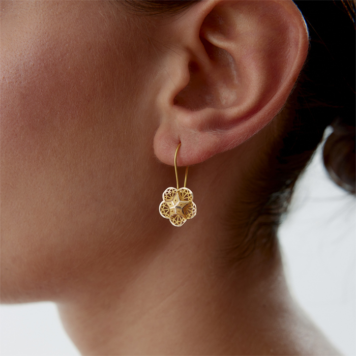 Sallantılı Gül Küpe - Koçak