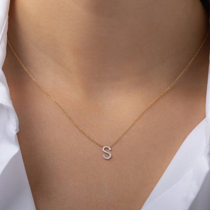 Sallantılı Taşlı Harf Kolye - 1