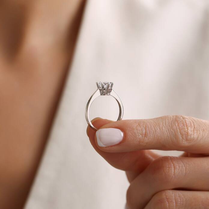 Sekiz Tırnaklı Tektaş Yüzük - 2