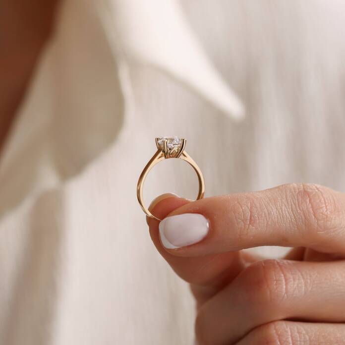 Şık Dört Tırnaklı Tektaş Yüzük - 2