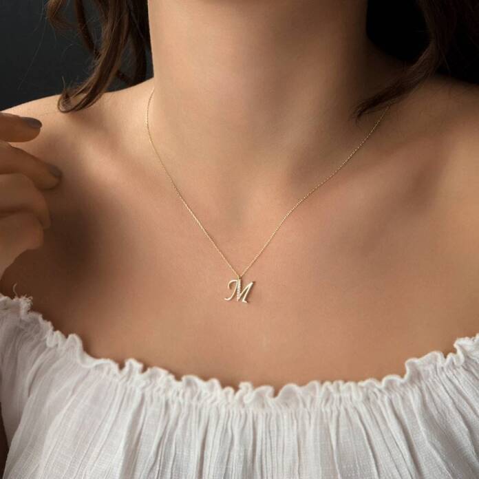 Şık Harf Kolye - 1