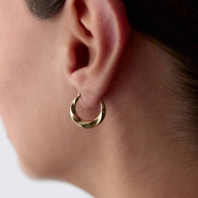 Şık Kıvrımlı Halka Küpe - 1