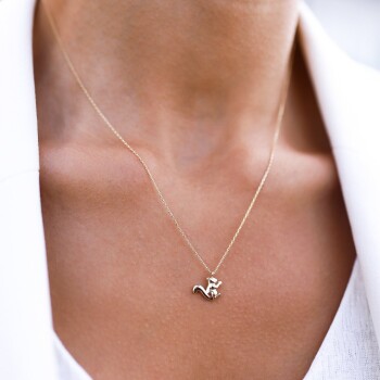 Sincap Figürlü Kolye - Alen