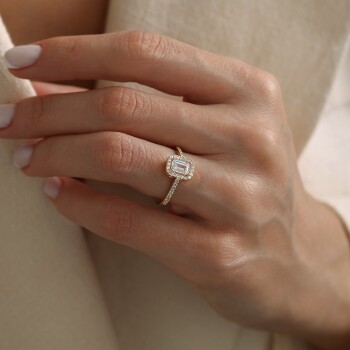 Sıra Taşlı Çerçeve Yarım Tur Baget Yüzük - Oragold Orhan (1)