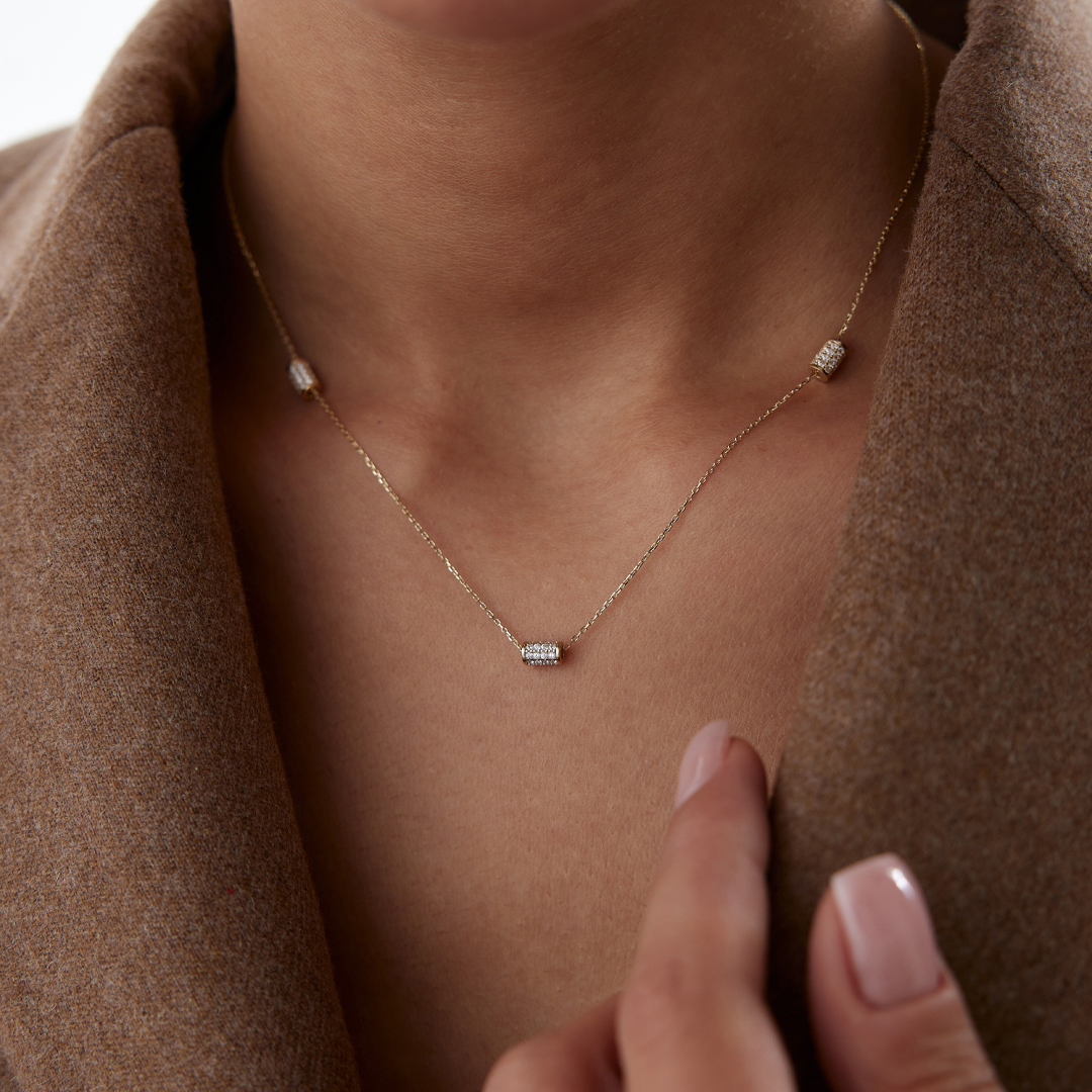 Sıra Taşlı Silindir Kolye - 2