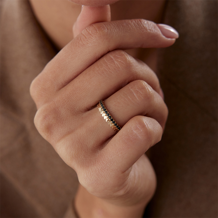 Sıralı Kalp Siyah Taşlı Yüzük - Gökhan Bera (1)