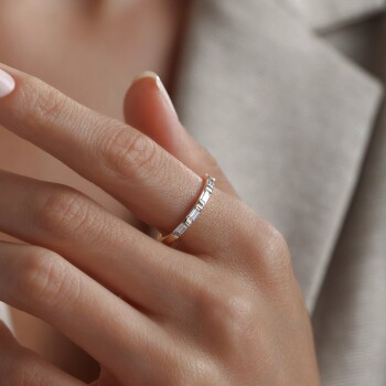 Sıralı Yarımtur Baget Yüzük - Rayna