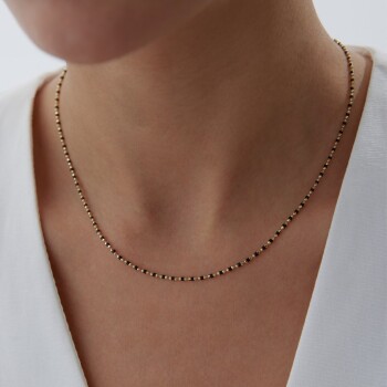 Siyah Mineli Golf Zincir - Melike