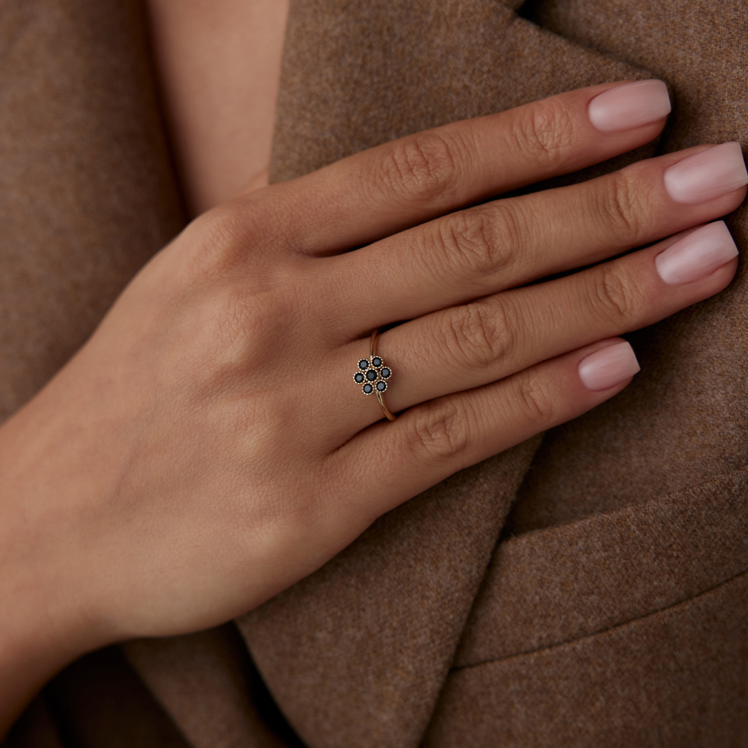 Siyah Taşlı Çiçek Yüzük - 2