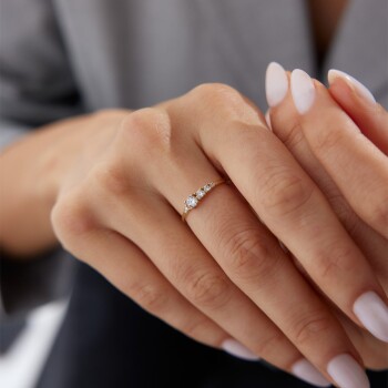 Süzme Taşlı Yüzük - Rayna