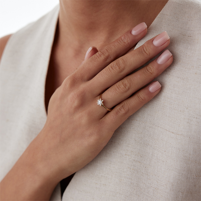 Taç Yaprak Tektaş Yüzük - Nüans (1)