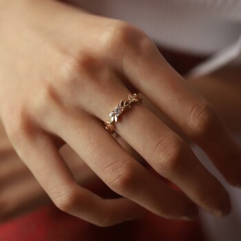 Taç Yaprak Yüzük - Alen