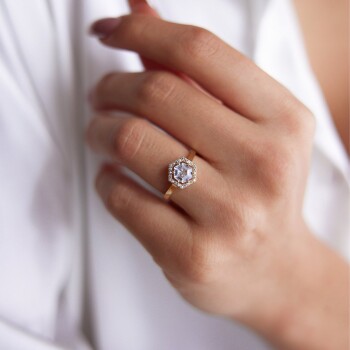 Taşlı Altıgen Yüzük - Rayna