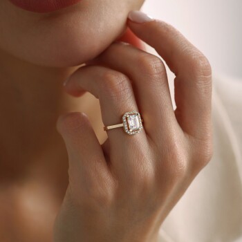 Taşlı Çerçeve Dört Tırnaklı Baget Yüzük - Oragold Orhan