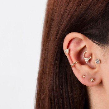 Taşlı Çiçek Motifli Minimal Tragus Piercing - Dianora (1)