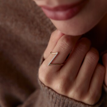 Taşlı Çubuk Z Yüzük - Rayna (1)