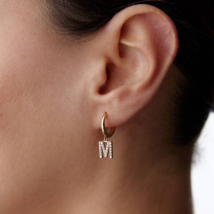 Taşlı Harf Sallantılı Küpe - 1