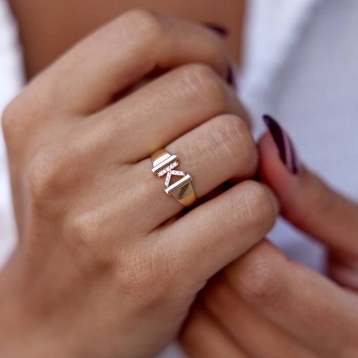 Taşlı Harf Yüzük - 1