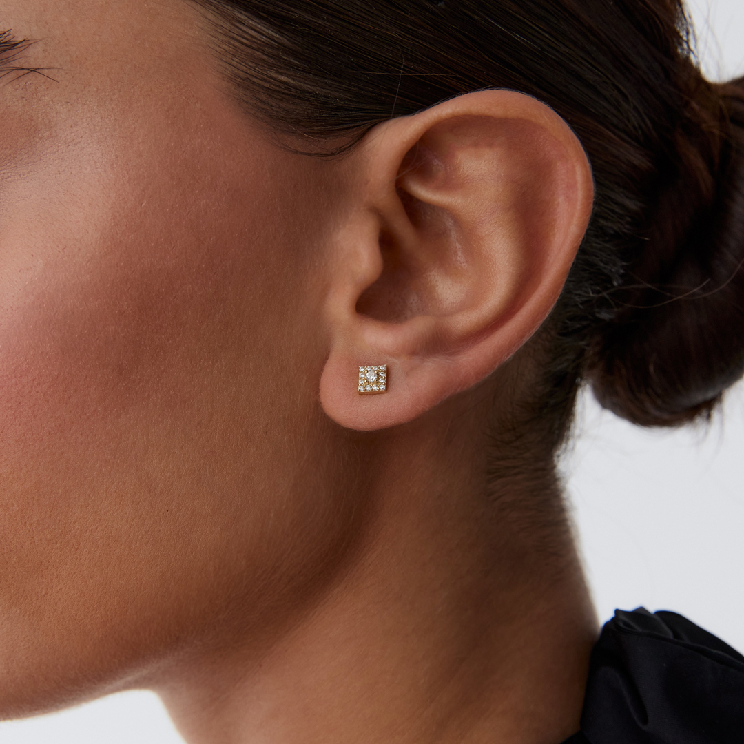 Taşlı Kare Vidalı Küpe - 1