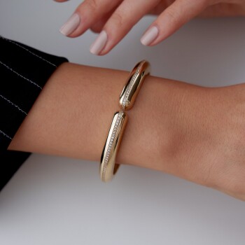 Taşlı Kavuşamayan Kelepçe - Mamuş (1)