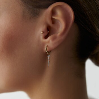 Taşlı Ok Sallantılı Halka Küpe - Gökhan Bera (1)