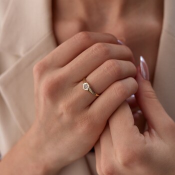 Taşlı Sembol Şovalye Yüzük - Rayna