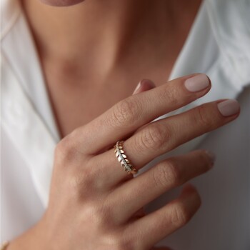 Tek Sıra Taş Leaf Yüzük - Rayna