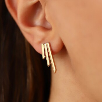 Üç Çizgi Vidalı Küpe - Ador